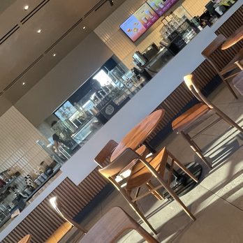 Starbucks - Coffee & Tea Near Me - Grayson, Georgia