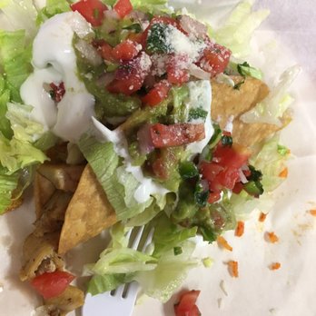 Sebastian's Taqueria - Hard shell chicken taco - Mexican Near Me - Bakersfield, California