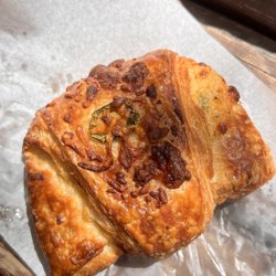Camp 4 Coffee - Jalapeño cheese croissant