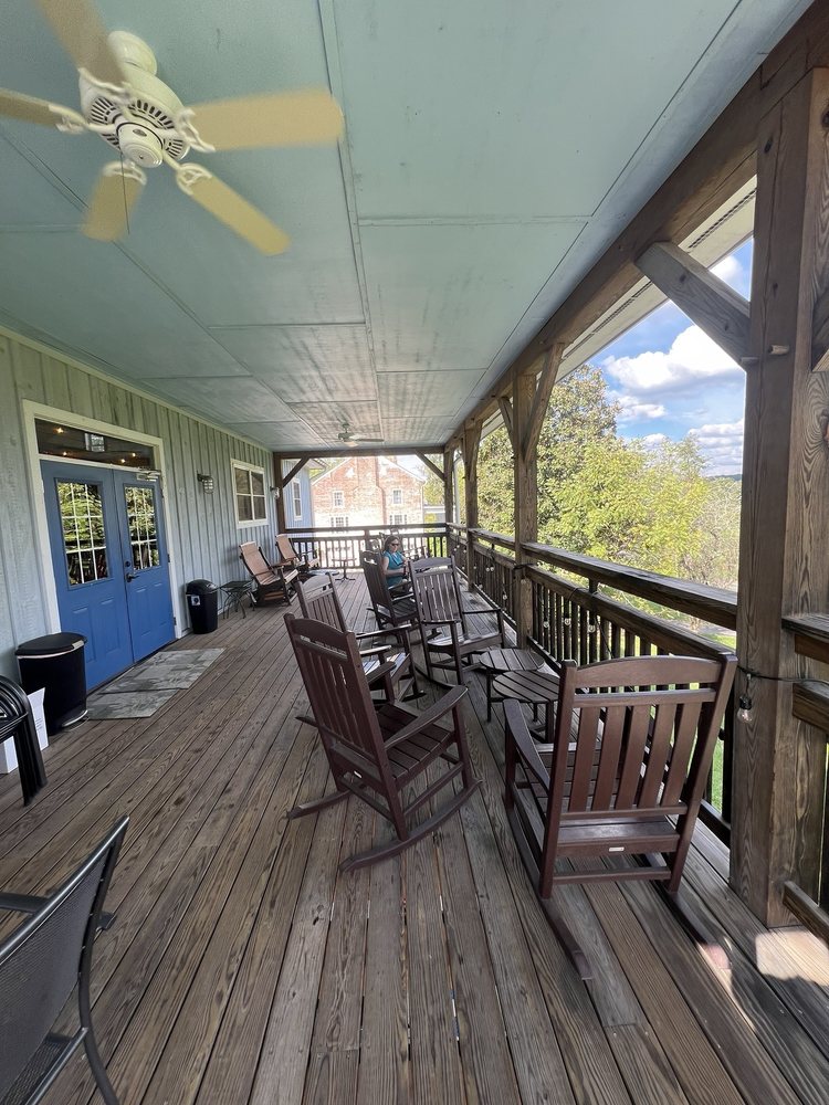 Social spots from Zephaniah Farm Vineyard