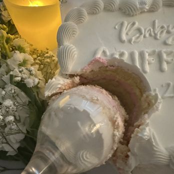 Sublime Cake Design - It's a girl! - Bakeries Near Me - Redding, California