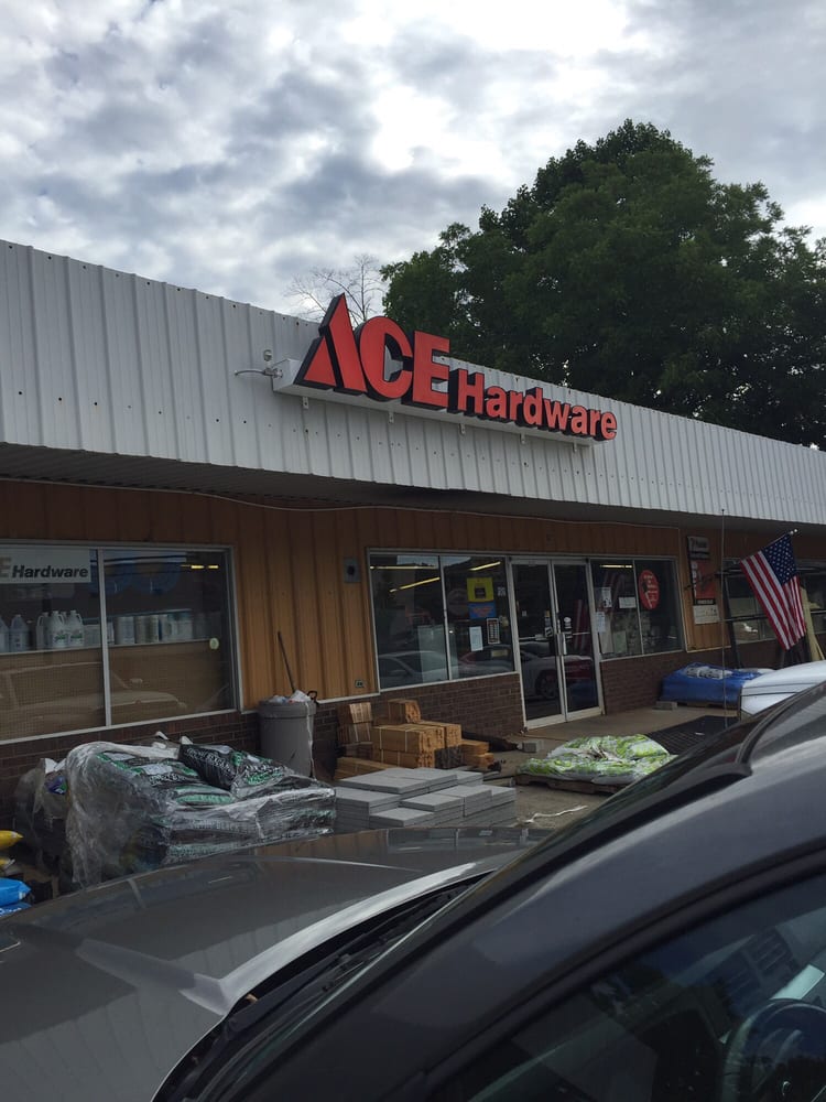 ROGERS ACE HARDWARE Updated September 2024 42 E Underwood St