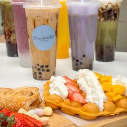 Wonderland Frozen Yogurt