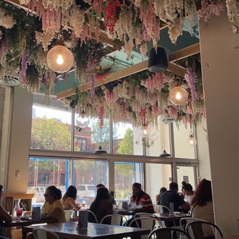 Wake ‘n Bacon - beautiful decor and ambiance!!! - Breakfast & Brunch Near Me - Chicago, Illinois