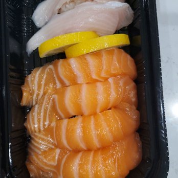 Oni Sushi - Fatty Yellowtail and Salmon - Sushi Bars Near Me - Claremont, California
