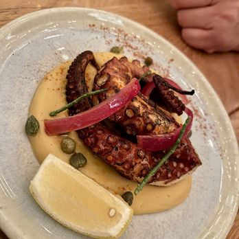 Mamakas Taverna - Octopus - Greek Near Me - Toronto, Ontario Mamakas Taverna - Octopus - Greek Near Me - Toronto, Ontario