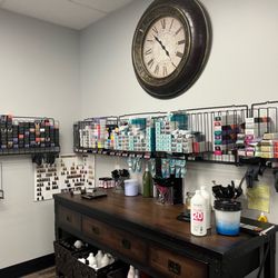 Salon Smitten