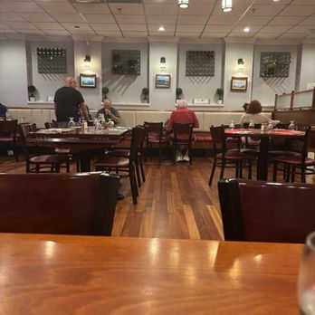 Pita House - The Pita House dining room - Turkish Near Me - Medford, New York