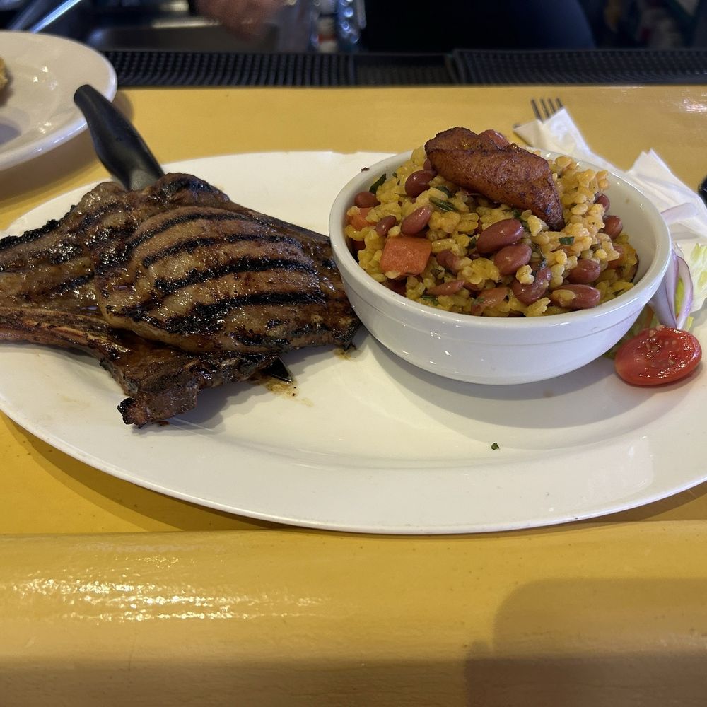 Pork chops and Mamposteado