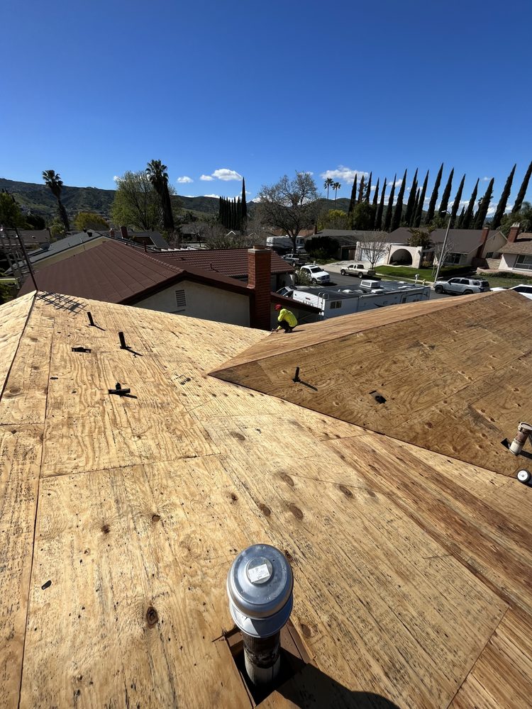 Slide of A Cut Above Builders & Renovation