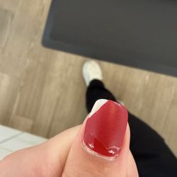 Lee Nails