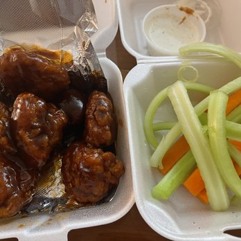 Bigham Tavern - Boneless wings - Chicken Wings Near Me - Pittsburgh, Pennsylvania