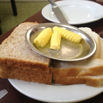 Best Cafe - Free bread n' butter served when you sit down - Seafood Near Me - Dunedin, OTA