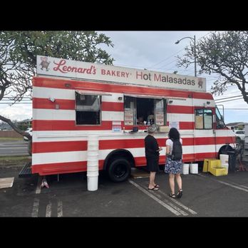 Leonard's Bakery Malasadamobile - Bakery truck - Food Trucks Near Me - Honolulu, Hawaii
