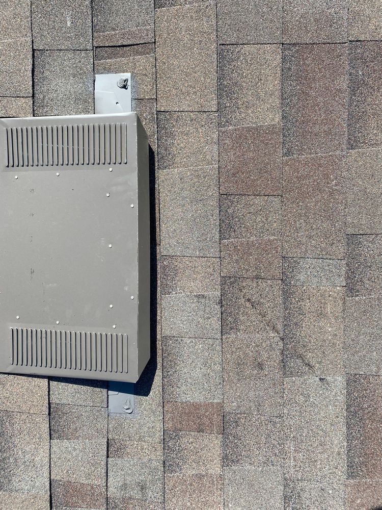 Slide of Texan Roofing Pro