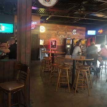 The Buck & Ear - Bars Near Me - Xenia, Ohio
