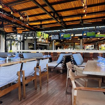 Monarch Ocean Pub - Deck - Gastropubs Near Me - Del Mar, California