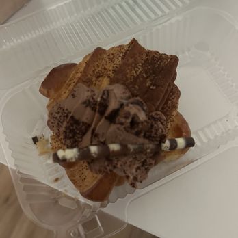 Paris Croisserie - Chocolate velvet croissant - Cafes Near Me - Lubbock, Texas Paris Croisserie - Chocolate velvet croissant - Cafes Near Me - Lubbock, Texas