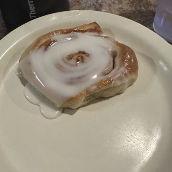 Mama's Pizza - Cinnamon roll - Pizza Near Me - Plano, Texas Mama's Pizza - Cinnamon roll - Pizza Near Me - Plano, Texas