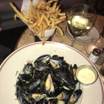 Le Diplomate - Moules Frites, this garlic sauce is everything. - Brasseries Near Me - Washington, DC, District of Columbia Le Diplomate - Moules Frites, this garlic sauce is everything. - Brasseries Near Me - Washington, DC, District of Columbia