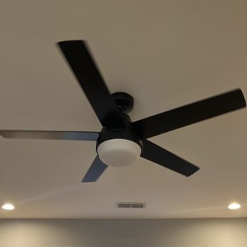 Mendoza Electric - Ceiling fan - Electricians Near Me - Coachella, California Mendoza Electric - Ceiling fan - Electricians Near Me - Coachella, California