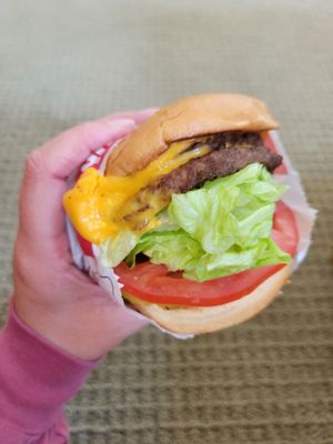 In-N-Out Burger by null