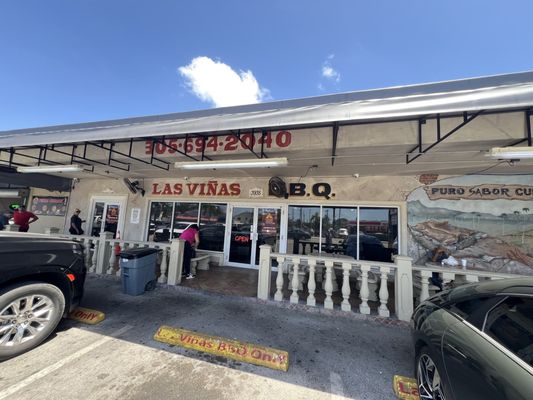 Las Viñas BBQ by null