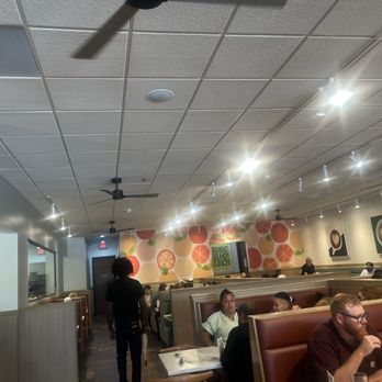 Keke's Breakfast Cafe - Dining room - Breakfast & Brunch Near Me - Orlando, Florida Keke's Breakfast Cafe - Dining room - Breakfast & Brunch Near Me - Orlando, Florida