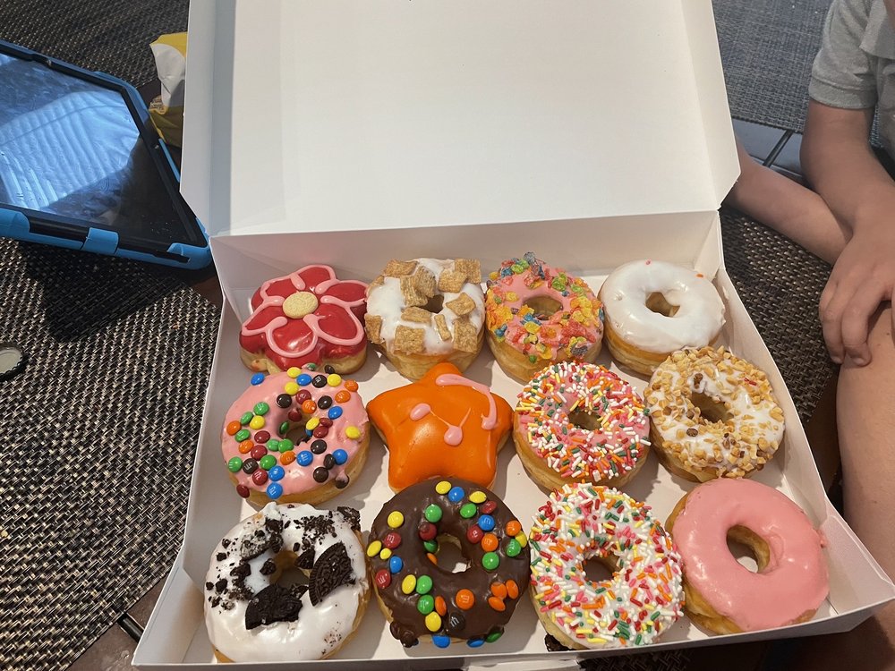 Donald's Donuts Logo
