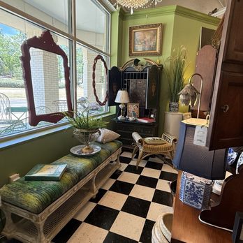 Bloom Once Again - Antiques Near Me - Southern Pines, North Carolina