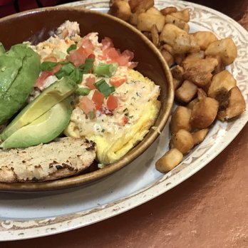 Another Broken Egg Cafe - Breakfast & Brunch Near Me - Pearland, Texas