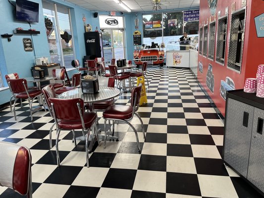 Cruisers Frozen Yogurt