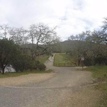 Foothill Regional Park - Hiking Near Me - Windsor, California