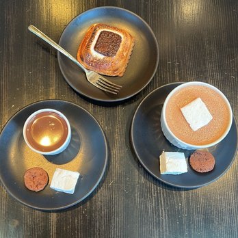 Dandelion Chocolate - House Hot Chocolate, European Drinking Chocolate, and S'more - Chocolatiers & Shops Near Me - San Francisco, California Dandelion Chocolate - House Hot Chocolate, European Drinking Chocolate, and S'more - Chocolatiers & Shops Near Me - San Francisco, California