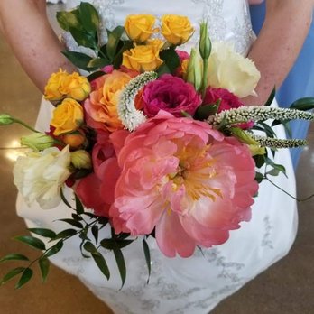 Abloom - Bride's bouquet - Florists Near Me - Highlands Ranch, Colorado