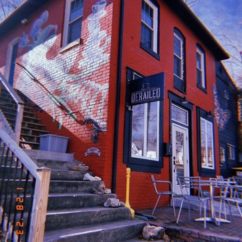 Derailed Coffee Bar & Cafe - stairs leading up to the building - Breakfast & Brunch Near Me - Boonville, Missouri