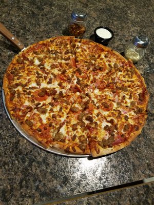 Reggie's Pizza by null