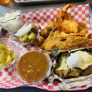 CATFISH SAM’S - 79 Photos & 133 Reviews - 2735 W Division St, Arlington ...