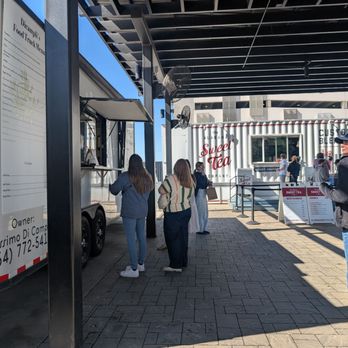Magnolia Market - Food trucks - Home Decor Near Me - Waco, Texas Magnolia Market - Food trucks - Home Decor Near Me - Waco, Texas