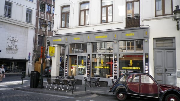 Manneken Frites by null