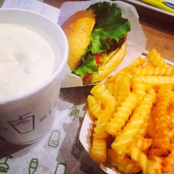 Shake Shack River North - Burgers Near Me - Chicago, Illinois Shake Shack River North - Burgers Near Me - Chicago, Illinois