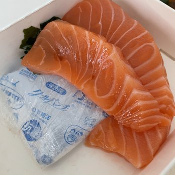 Ootoro Sushi - Salmon with ice pack - Japanese Near Me - Walnut, California Ootoro Sushi - Salmon with ice pack - Japanese Near Me - Walnut, California