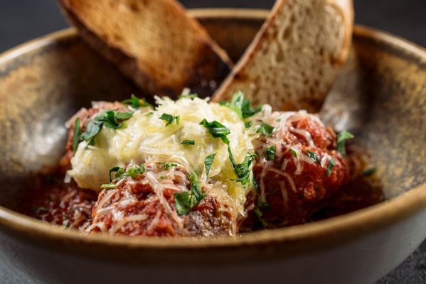 Carmine's Eatery by null