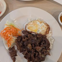 Grilled pork with fried egg