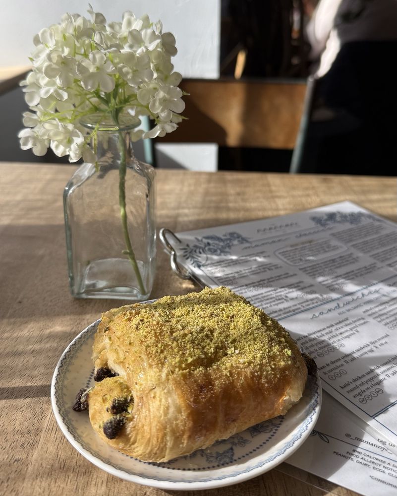 Social spots from maman