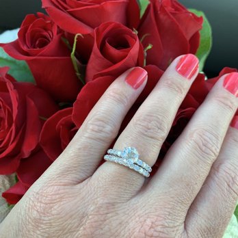 Olympics Jewelry - Beautiful wedding ring set!! - Jewelry Near Me - Los Angeles, California Olympics Jewelry - Beautiful wedding ring set!! - Jewelry Near Me - Los Angeles, California