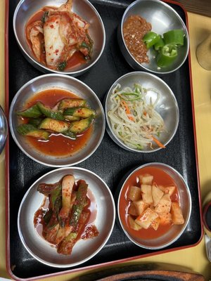 Jun Ju Sul Lung Tang by null