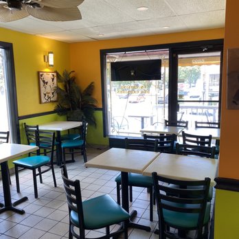Caribbean Curry House - Dining room - Caribbean Near Me - Montreal, Quebec Caribbean Curry House - Dining room - Caribbean Near Me - Montreal, Quebec