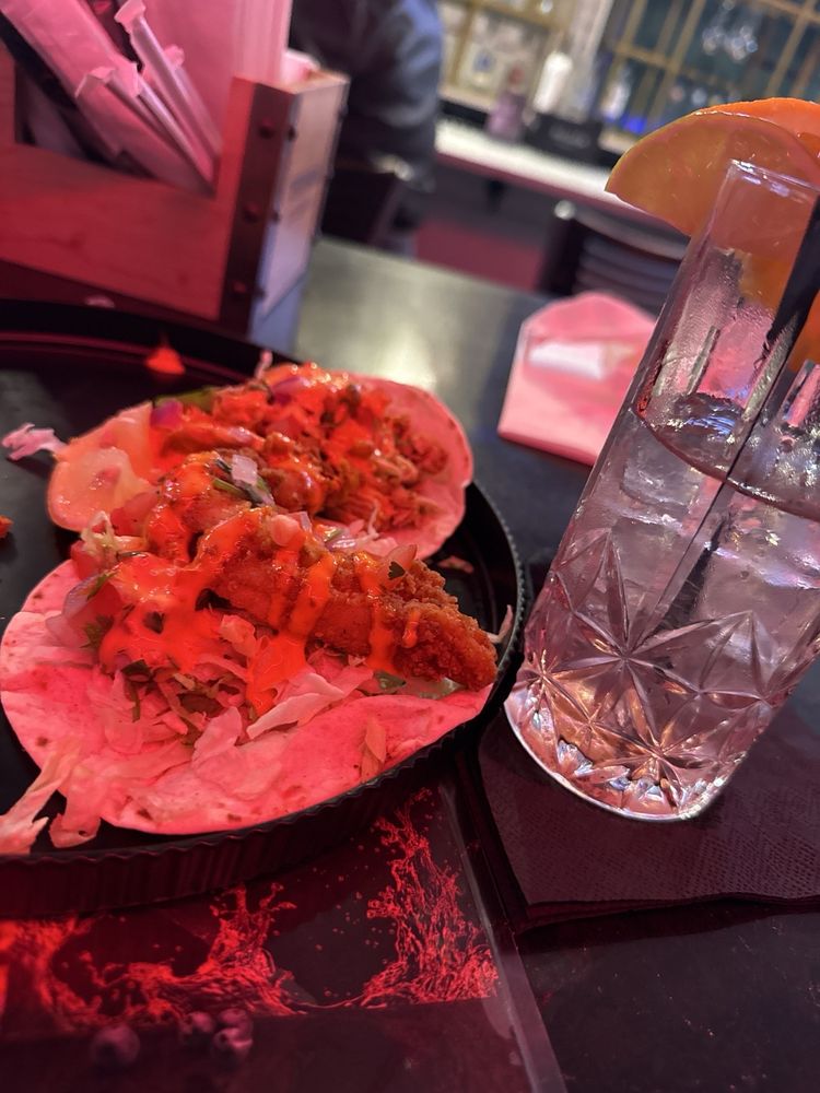 Social spots from Sidebar