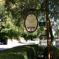 Ross Castle Lodge Bed And Breakfast - Ross Castle Lodge in Killarney, Ireland - a short wall